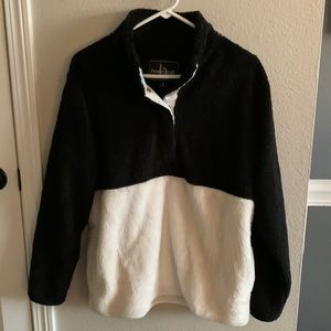Womens fleece pullover jacket